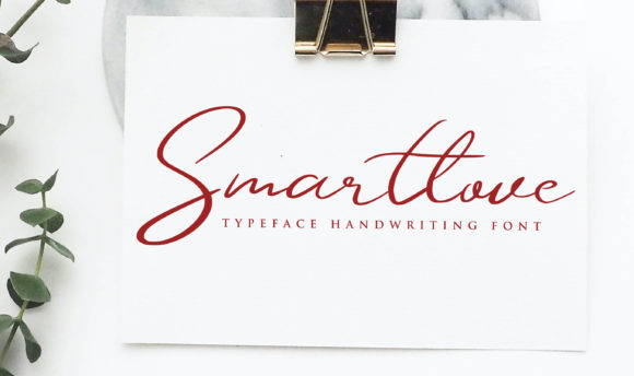 Smartlove: A Handwritten Font for Editorial Elegance